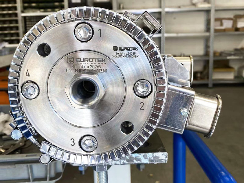 Penjelasan Extrusion Die Head: Fungsi, Jenis, Bahan, Pemilihan, dan Perawatan